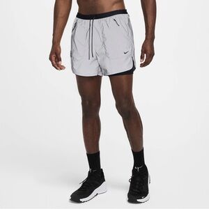 Nike Dri-Fit ADV Run Division 4" Shorts Reflective Silver Men's FZ1123-035